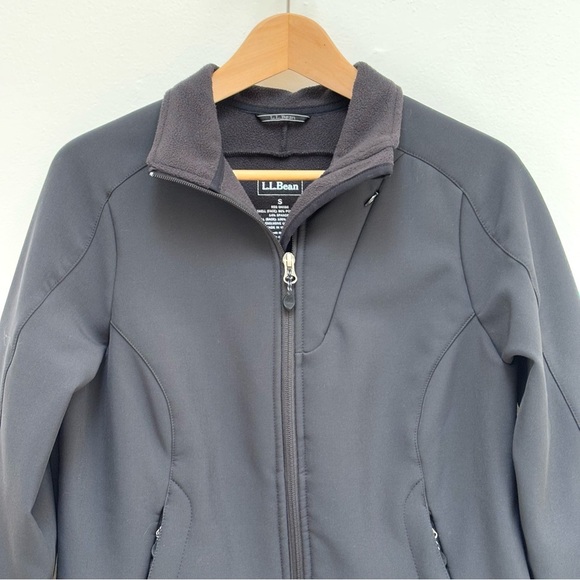 L.L. Bean Women's Fleece Lined Soft Shell Jacket Windbreaker Black Small - Picture 3 of 11
